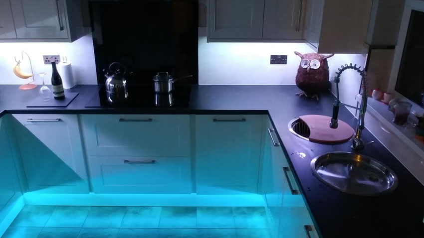 Kickboard Skirting Board Feature Lights, How High Should A Kitchen Plinth Be
