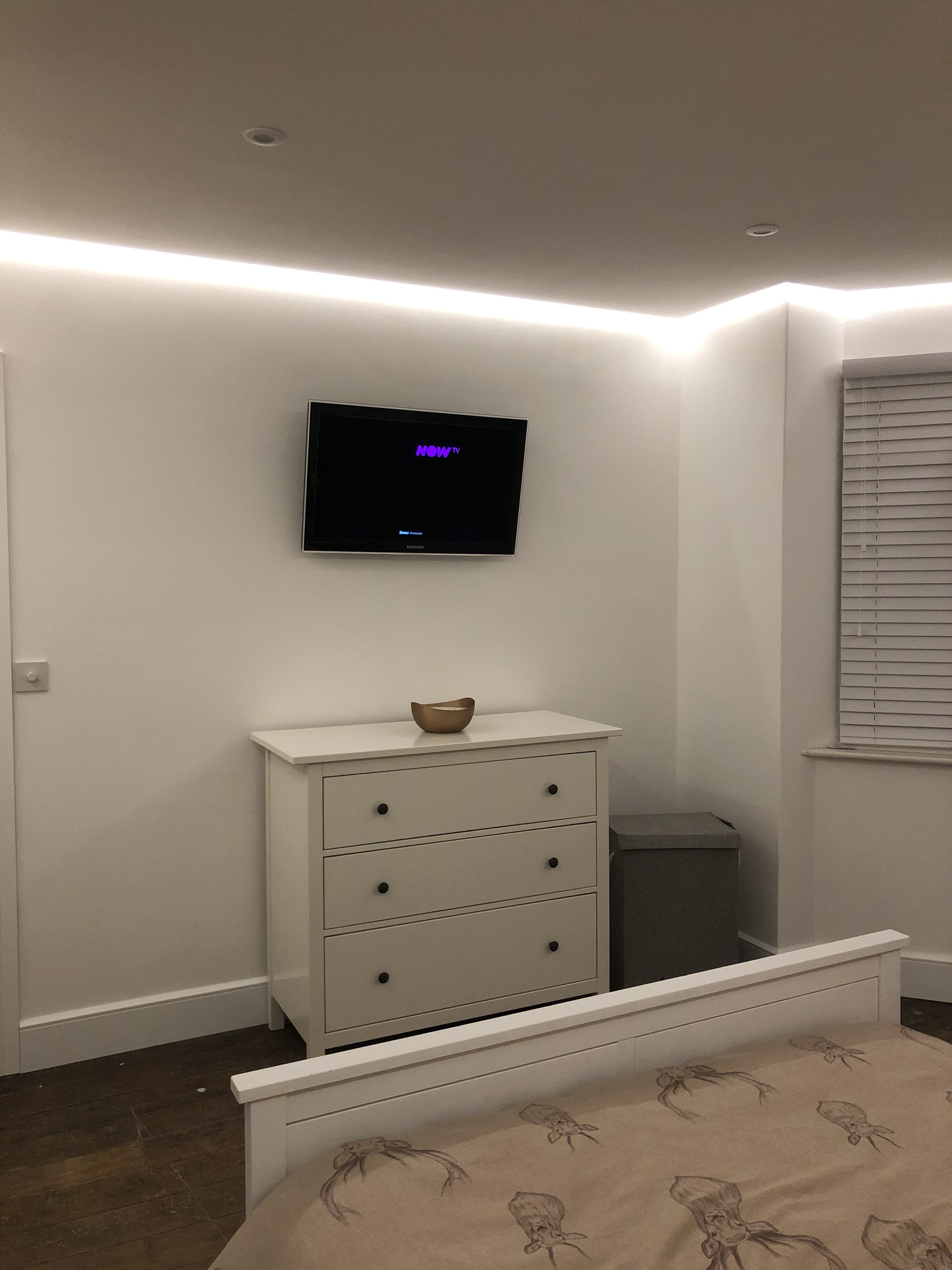 How To Position Your Led Strip Lights - How Do You Install Led Strip Lights On A Ceiling