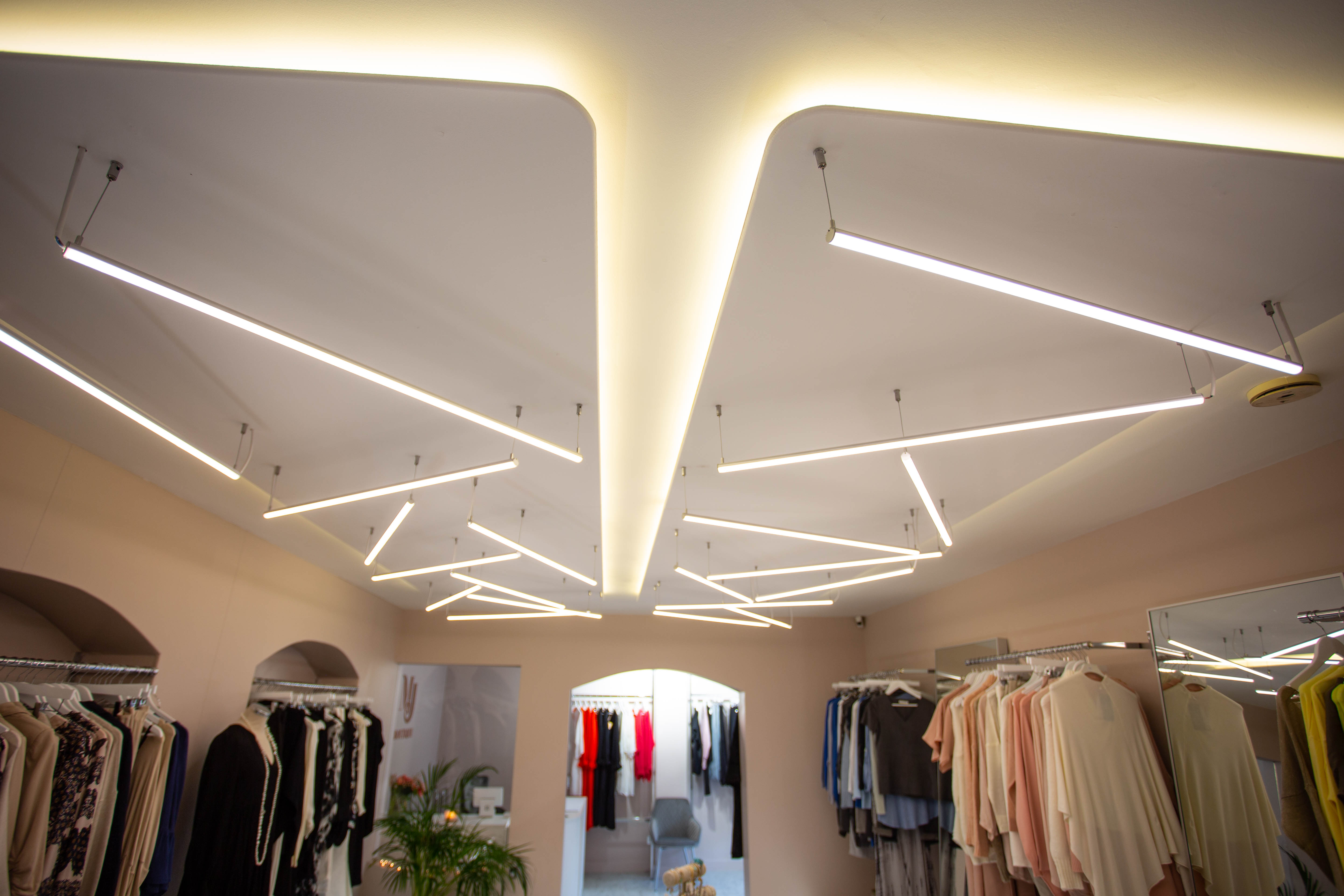 MJ Boutique, Burbage lovely stylish LED retail lighting casestudy