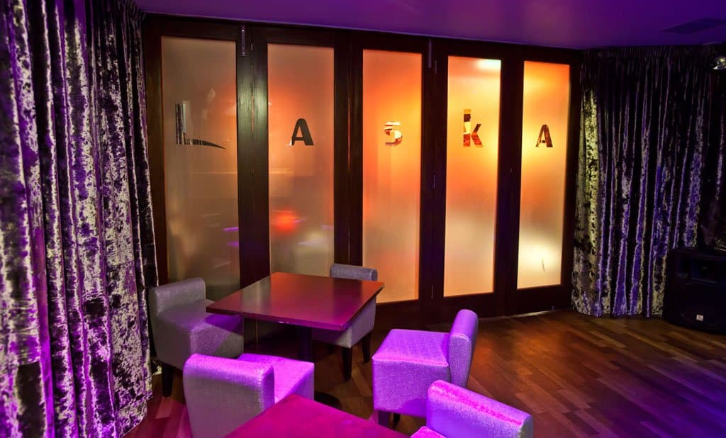 Laska Bar doors using Instyle LED Tape